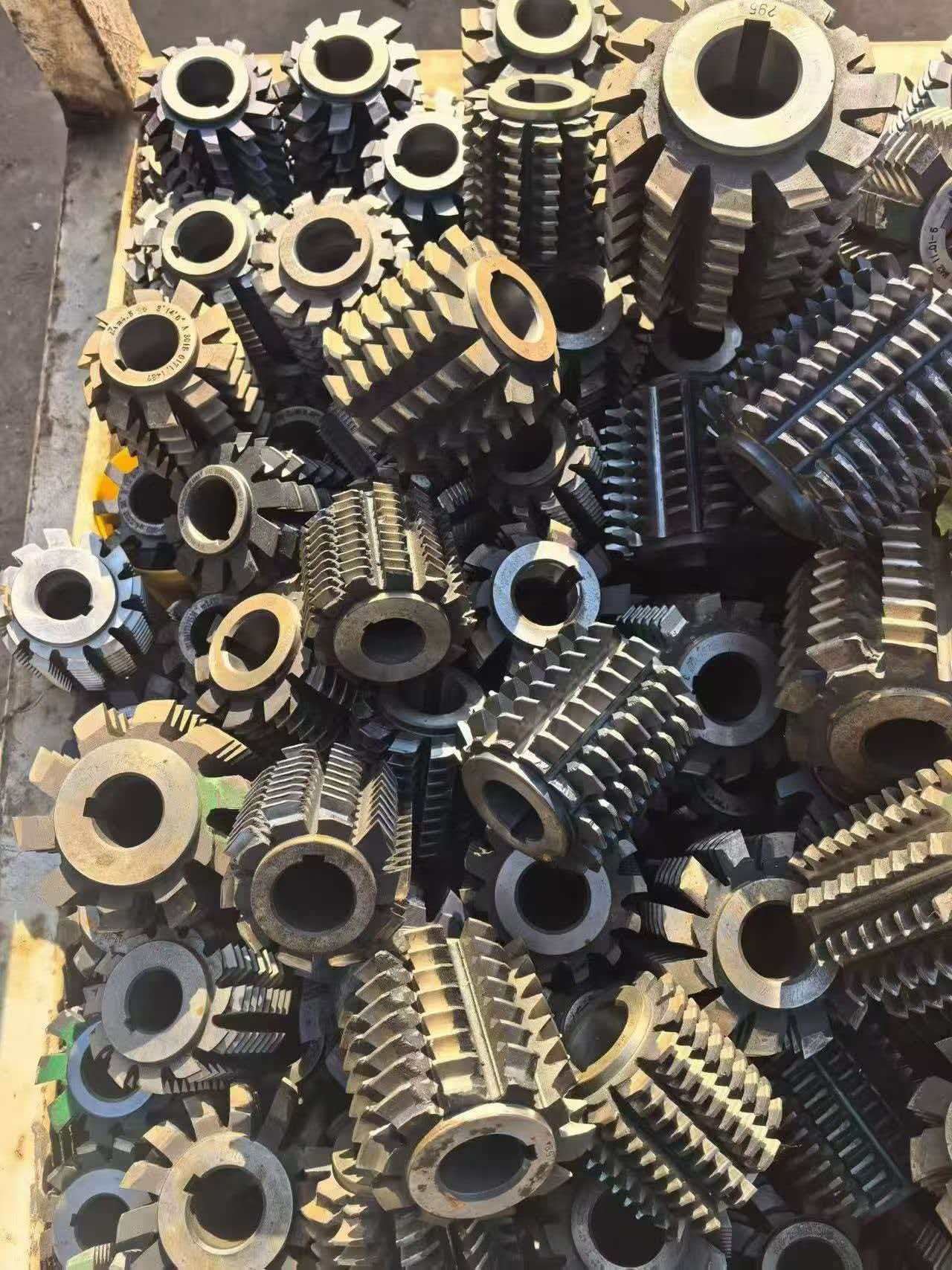 常州常州钨钢回收电话号码